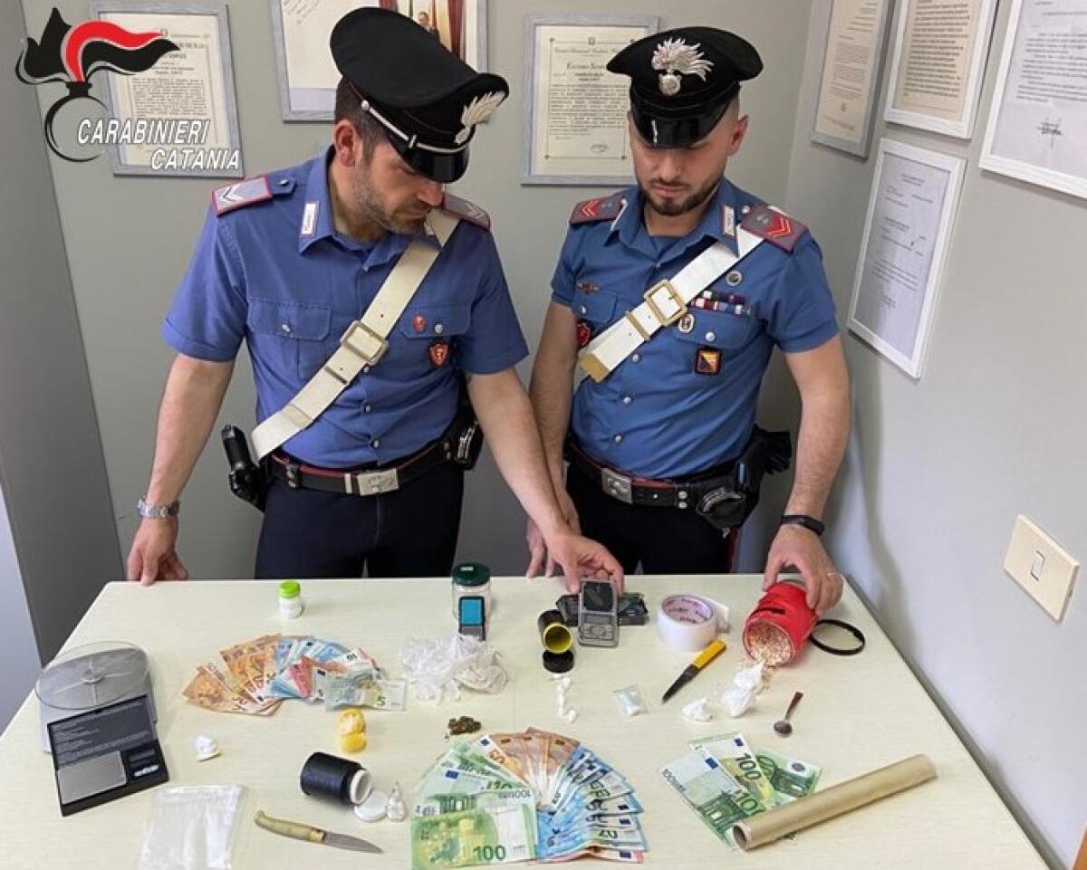 CONTROLLI DEI CC A MANIACE, DENUNCIATI DUE GIOVANI - 