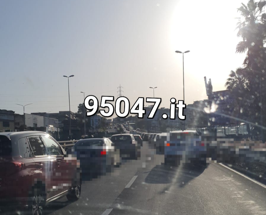 INCIDENTE SULLA SS121 ALL'ALTEZZA SVINCOLO MISTERBIANCO, LUNGHE CODE DIREZIONE PATERNO'