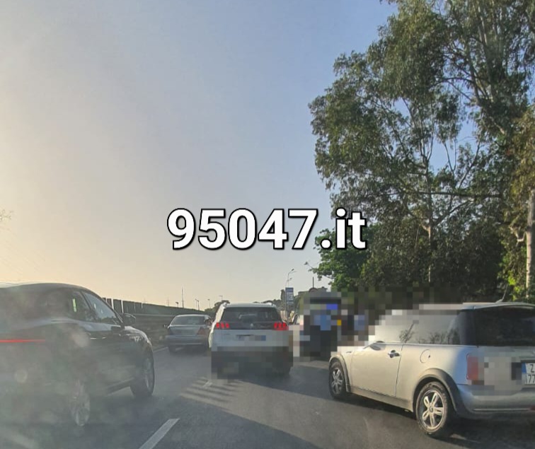 INCIDENTE SULLA SS121 ALL'ALTEZZA SVINCOLO MISTERBIANCO, LUNGHE CODE DIREZIONE PATERNO'