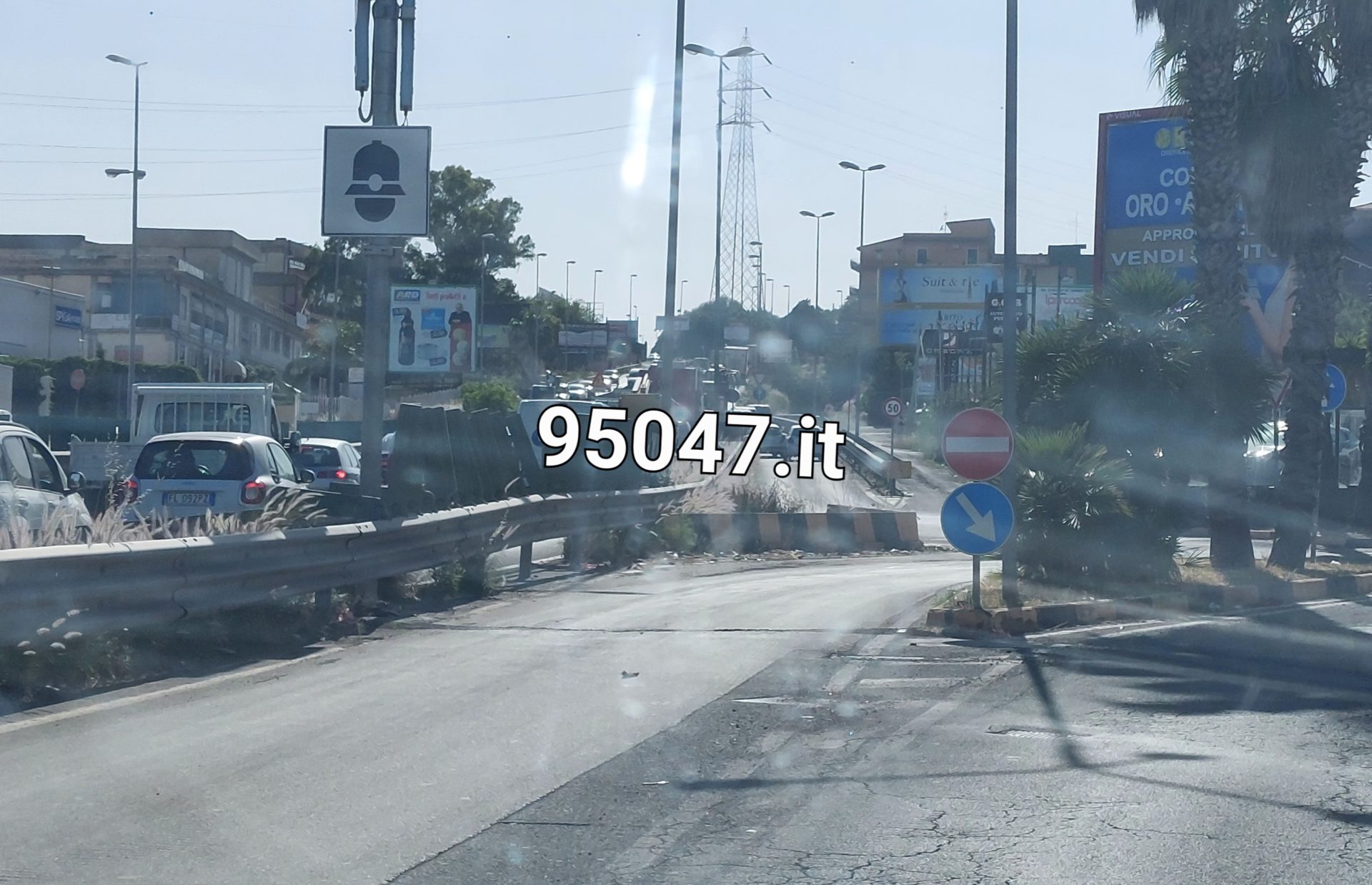 INCIDENTE SULLA SS121 A MISTERBIANCO, LUNGHE CODE DIREZIONE PATERNO'