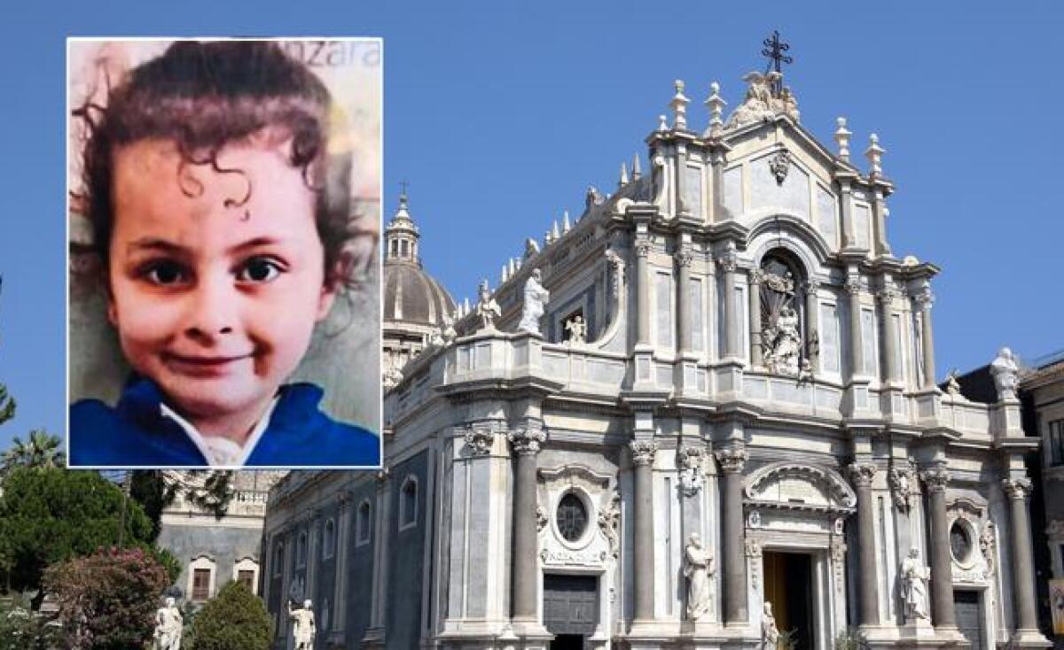 I FUNERALI IN CATTEDRALE TRASMESSI IN DIRETTA SUI SOCIAL DELLA DIOCESI DI CATANIA - 