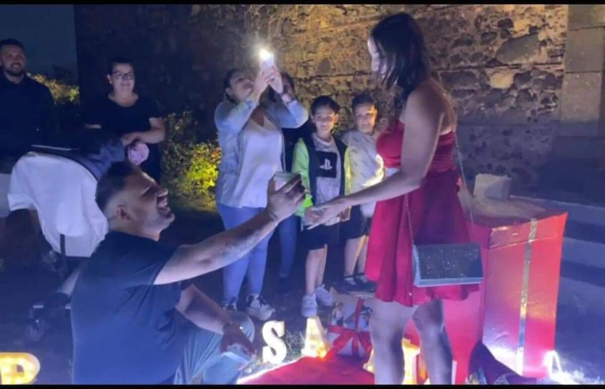 PATERNO' : PROPOSTA DI MATRIMONIO IERI SERA AL CASTELLO NORMANNO - 