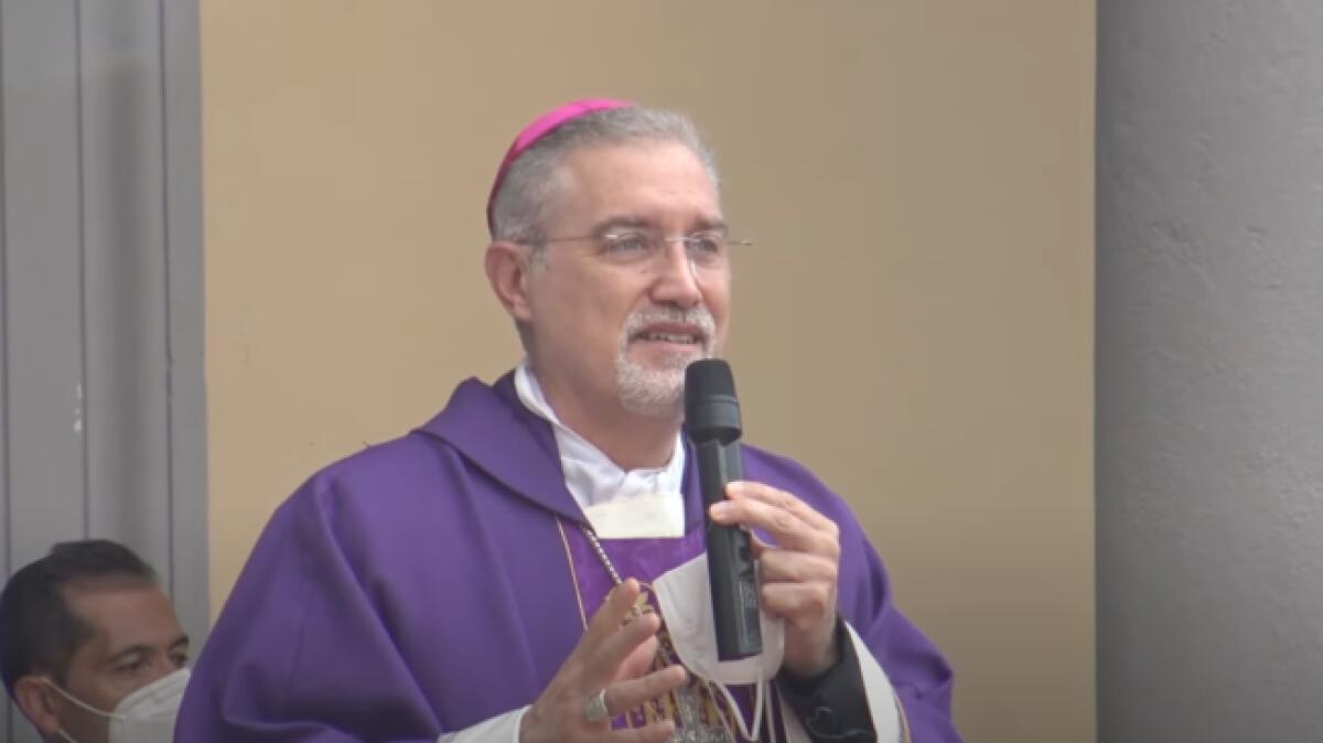 IL VESCOVO DI MILETO-NICOTERA-TROPEA AI PARROCI: " 'NON DELEGATE TOTALMENTE L'ORGANIZZAZIONE AI COMITATI,  AI FORNITORI CHIEDETE LA FATTURA" - 