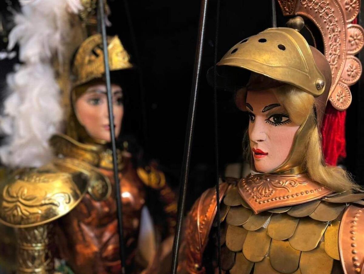 LA COMPAGNIA TEATRALE THALÌA DI PATERNO' A L’AQUILA  PER RAPPRESENTARE L’OPERA DEI PUPI - 