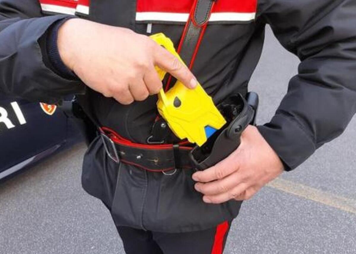 IL TASER ARRIVA A PATERNO', DAL 13  GIUGNO OPERATIVA LA PISTOLA A IMPULSI ELETTRICI - 