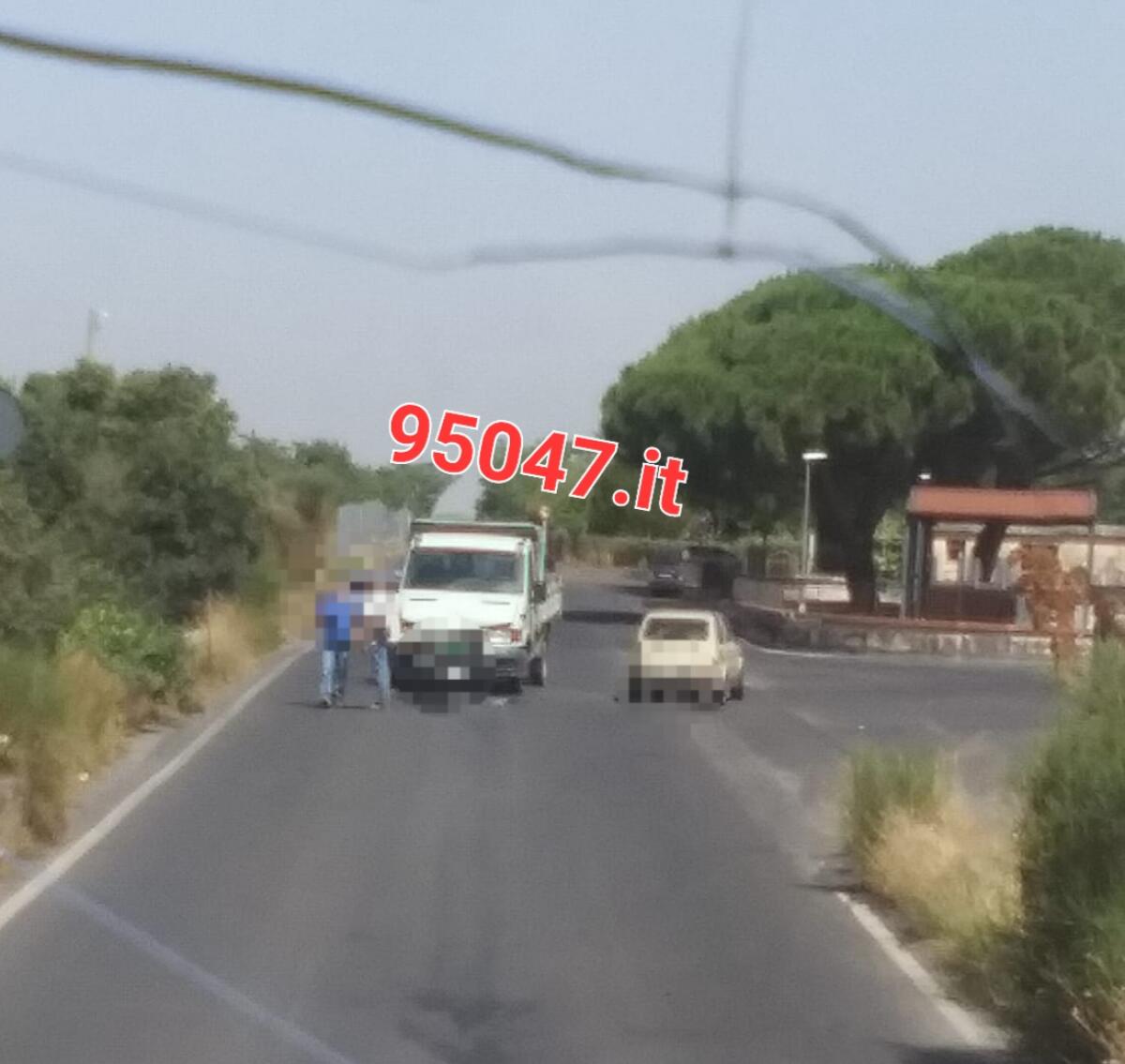 SCONTRO TRA FURGONE E AUTO A "CURRONE", NESSUN FERITO - 