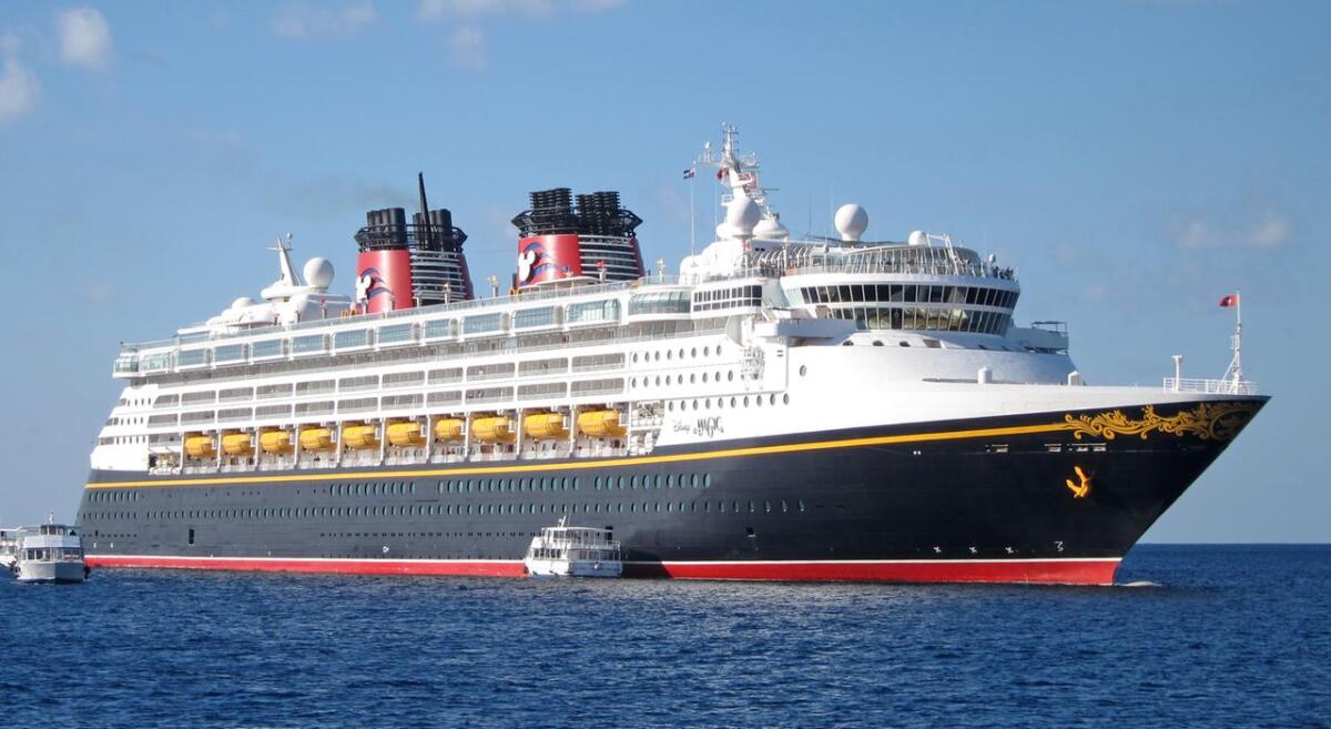 TOPOLINO E PAPERINO “SBARCANO” DOMANI AL PORTO  MESSINA CON LA DISNEY MAGIC - 