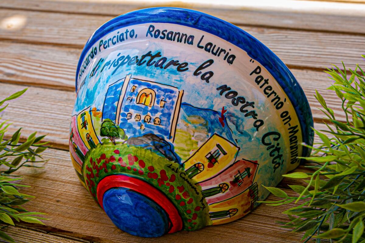 “CICCAmu di rispettare la nostra città”, campagna di sensibilizzazione lanciata da Rosanna Lauria  Riccardo Perciato - 