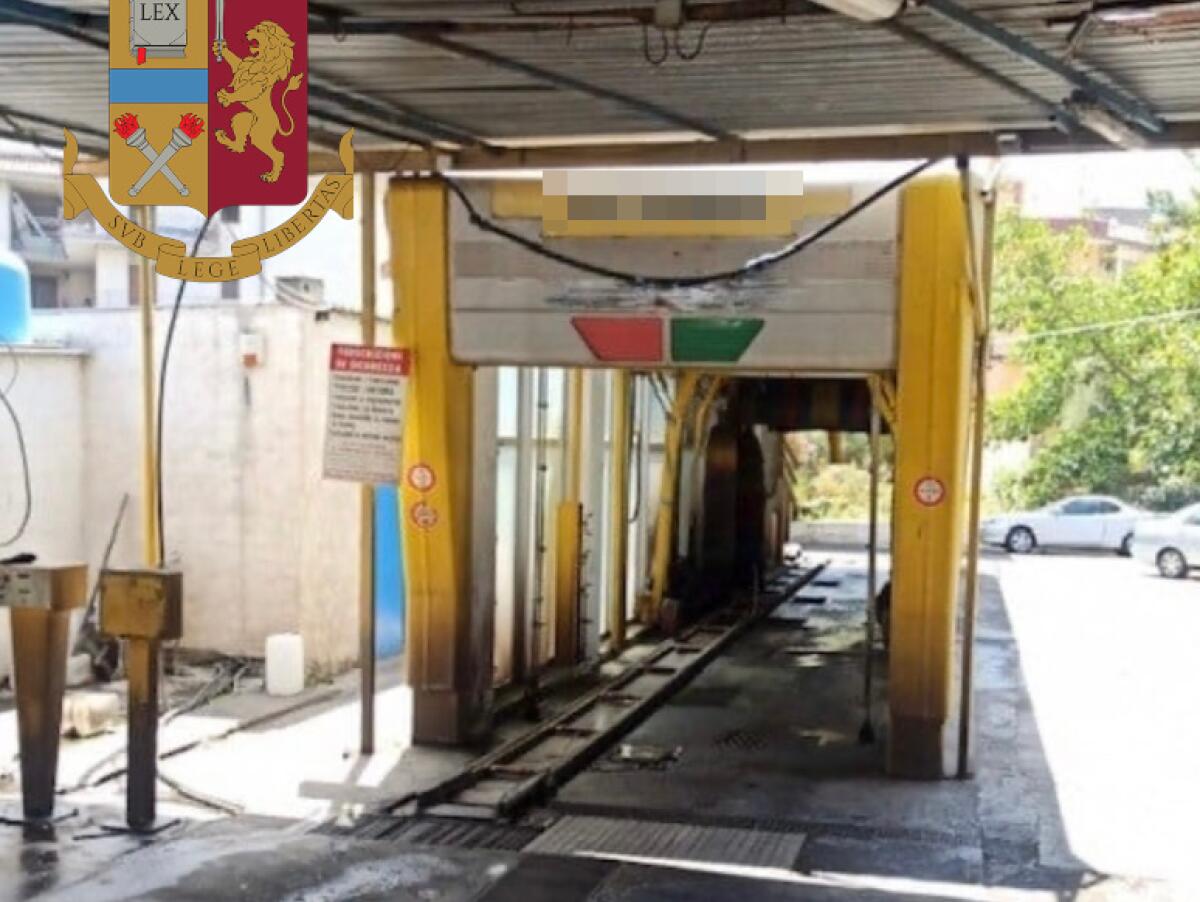 CATANIA, ADDETTI AUTOLAVAGGIO PAGATI 3 EURO L’ORA: DENUNCIATO TITOLARE - 