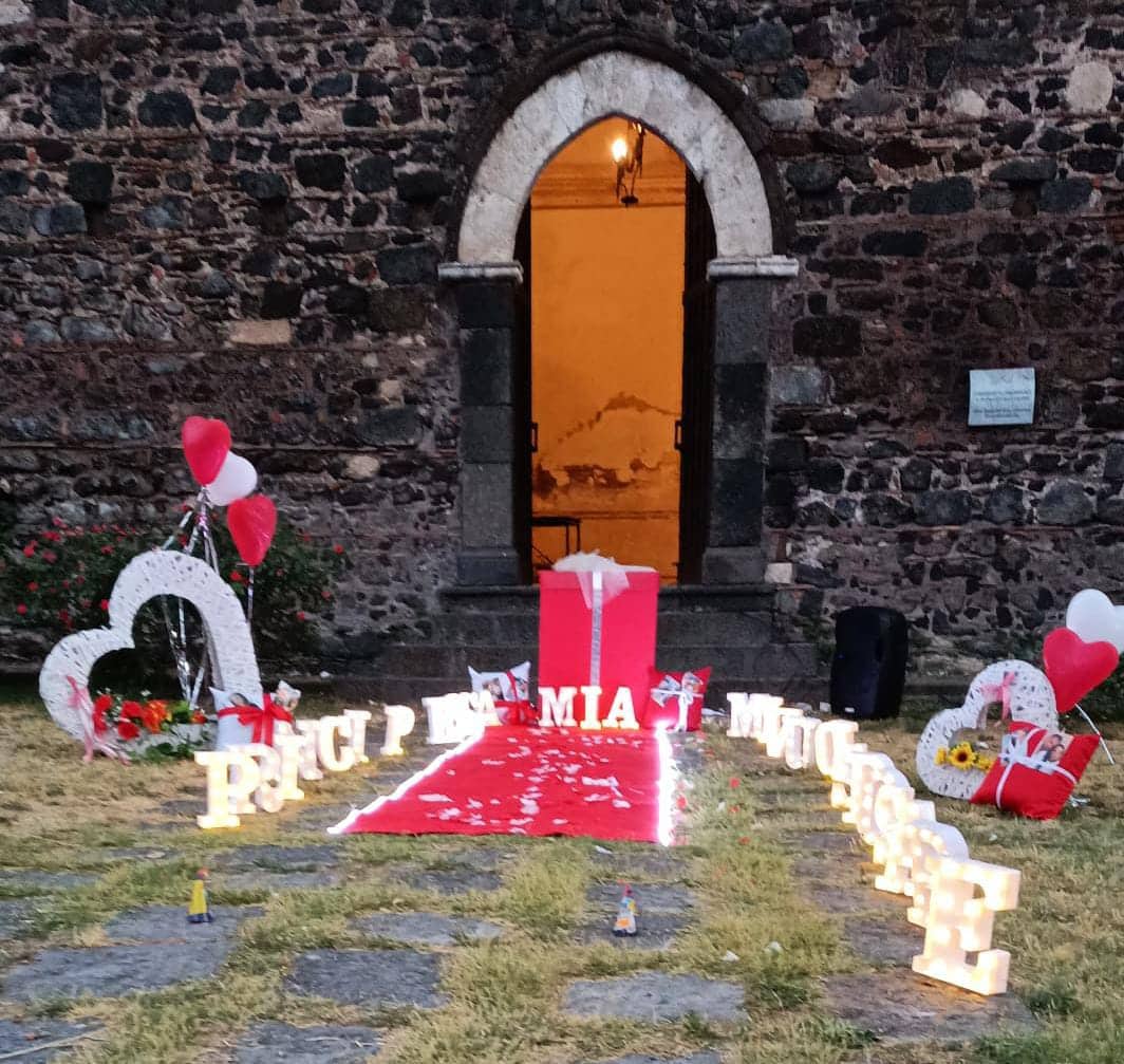 PATERNO' : PROPOSTA DI MATRIMONIO IERI SERA AL CASTELLO NORMANNO