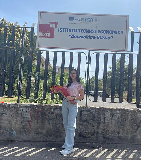 GIULIA PIEMONTE ISTITUTO TECNICO ECONOMICO "G. RUSSO" 5°A Sez. T