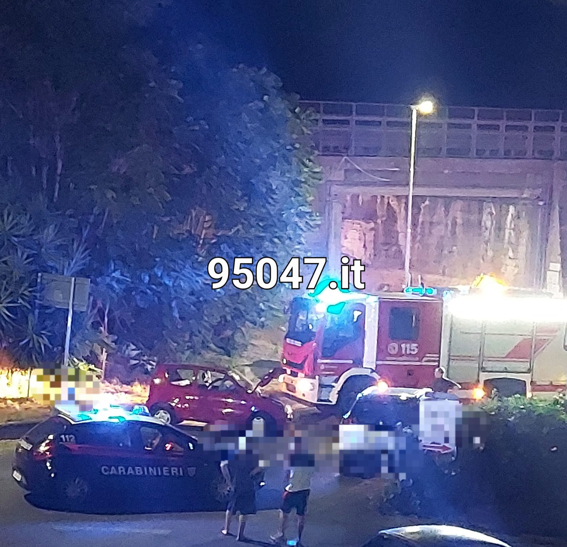 PATERNÒ: GRAVE  INCIDENTE AL PALAZZO DI FERRO, QUATTRO FERITI