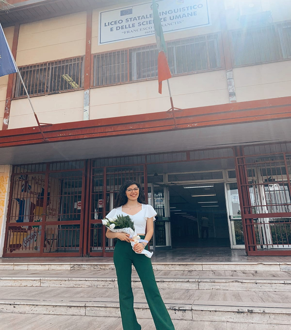 CHIARA MARIA CALI'LICEO LINGUISTICO "FRANCESCO DE SANCTIS" 5° Sez. AL