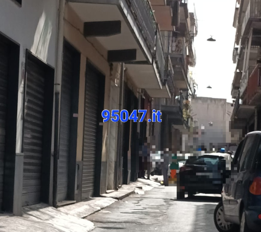 TRAGEDIA SUL LAVORO A PATERNO': CADE DA UN MONTACARICHI, MORTO 61 ENNE. LA PROTESTA DEI SINDACATI.