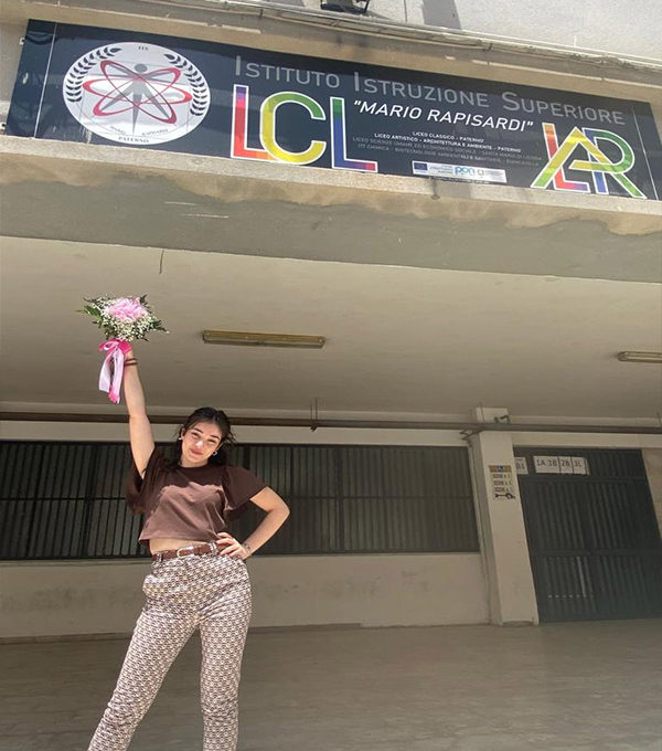 BEATRICE TOMASELLOLICEO CLASSICO "MARIO RAPISARDI"  5° SEZ.    Sez. B SIA