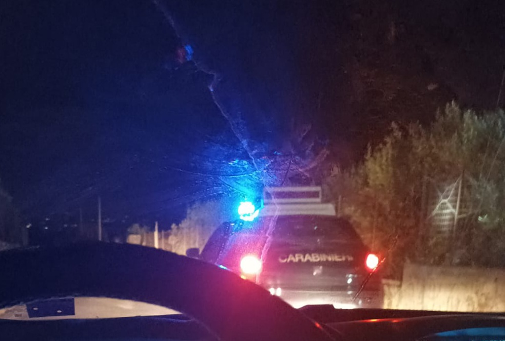 PATERNO'. AUTO CONTRO CANCELLO  IERI SERA SULLA SP57 IN CONTRADA SAN VITO, FERITO CONDUCENTE