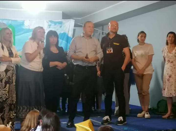 GLI ALUNNI DELL'I.C. DON MILANI HANNO PORTATO IN SCENA PRESSO L'IPAB/S.BELLIA UNA DELLE FIABE PIÙ AMATE DAI BAMBINI "IL MAGO DI OZ".