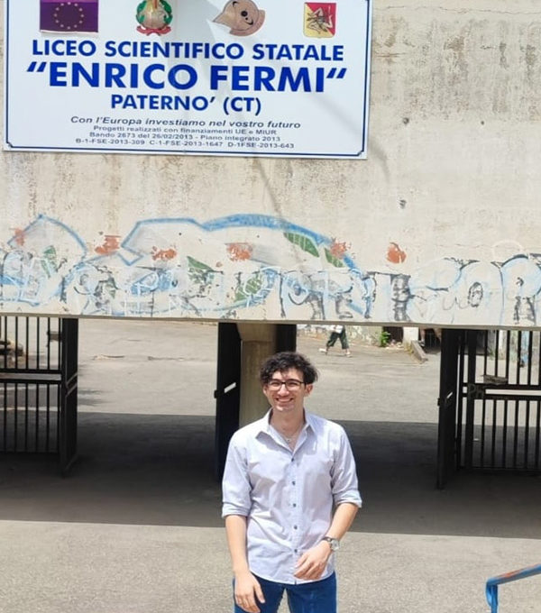 SALVATORE VALLONELICEO SCIENTIFICO "ENRICO FERMI" 5° Sez. AT