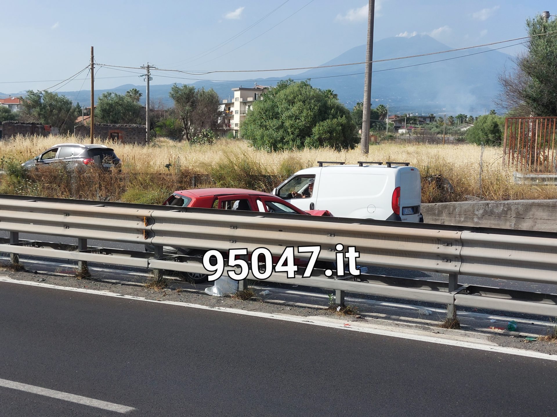 GRAVISSIMO INCIDENTE SULLA SS121 A PALAZZOLO, TRE FERITI. UOMO TRASPORTATO CON L’ELISOCCORSO AL CANNIZZARO