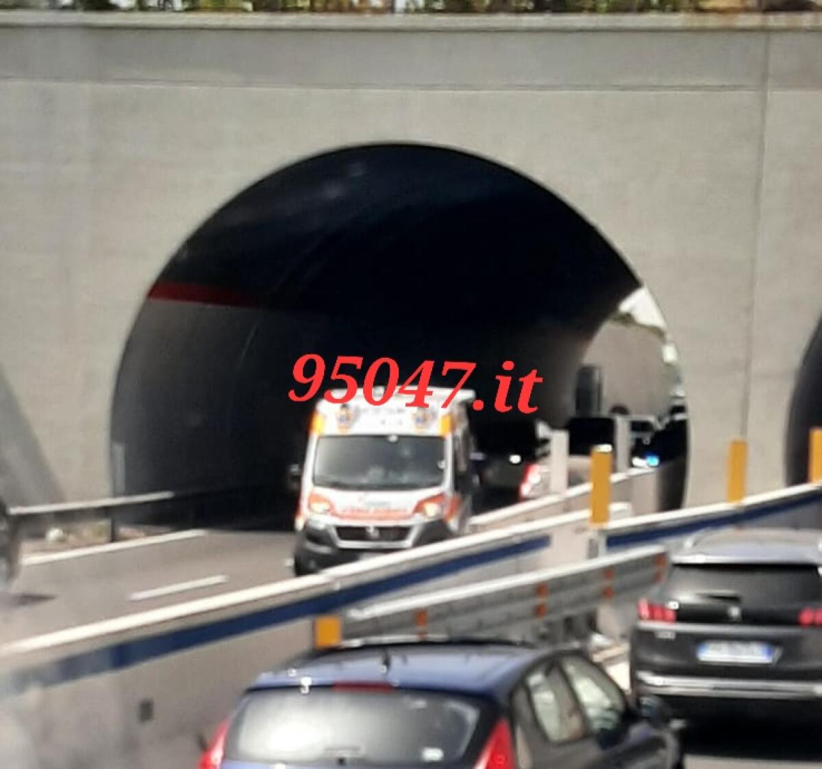 INCIDENTE SULLA TANGENZIALE DI CATANIA, LUNGHE FILE DIREZIONE MESSINA - 