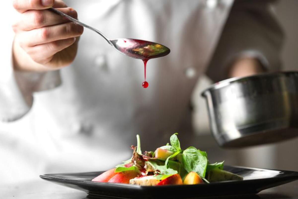 DENUNCIATO CUOCO INFEDELE: RUBAVA IL CIBO DALLA MENSA OSPEDALIERA. - 