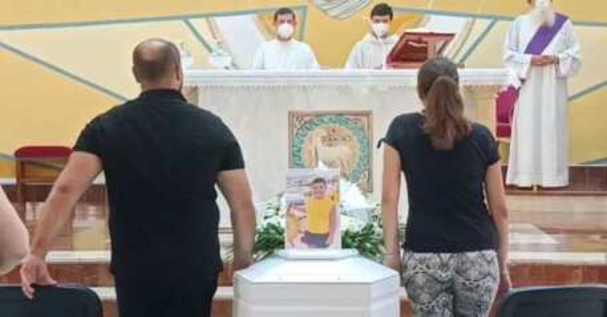 CELEBRATI I FUNERALI DEL BIMBO MORTO   A SHARM - 