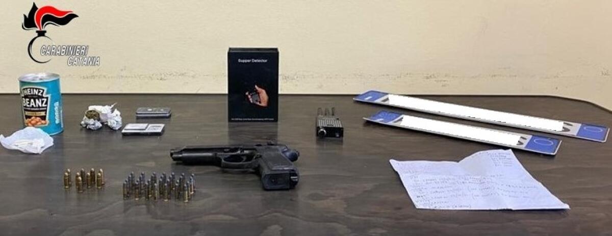 Giarre, non solo spacciatore, aveva una Giulietta rubata ed i “ferri del mestiere”: denunciato - 