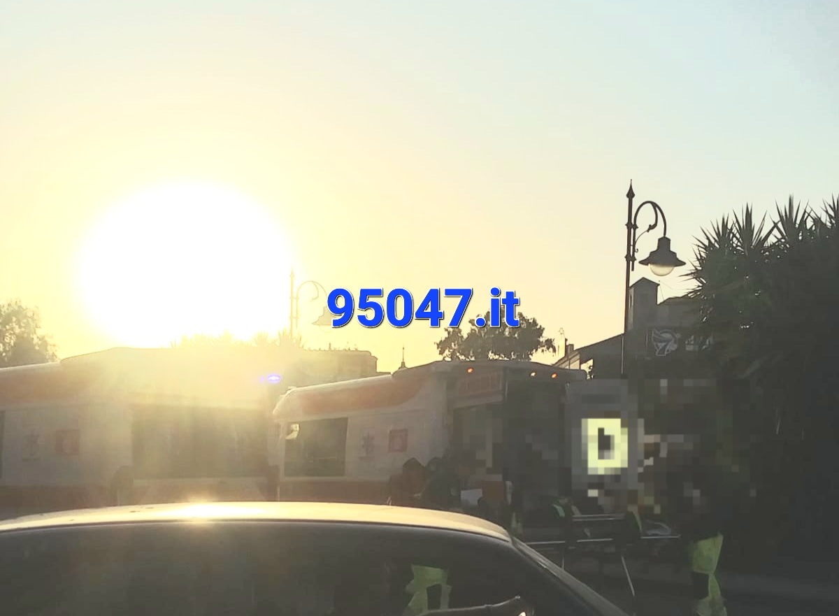 PATERNÒ: PEDONE INVESTITO AL CORSO ITALIA, TRASPORTATO IN ELISOCCORSO AL CANNIZZARO