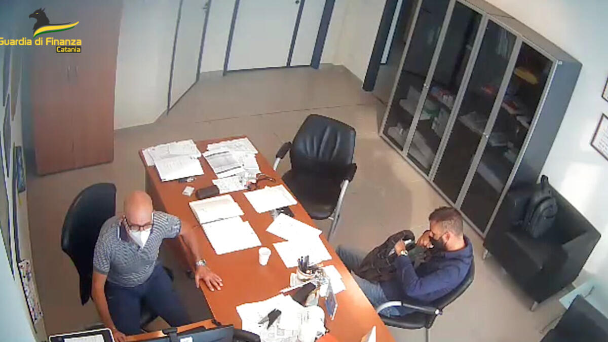 BUFERA AL POLICLINICO  DI CATANIA: ARRESTATO IL PRIMARIO DI CARDIOCHIRURGIA - 