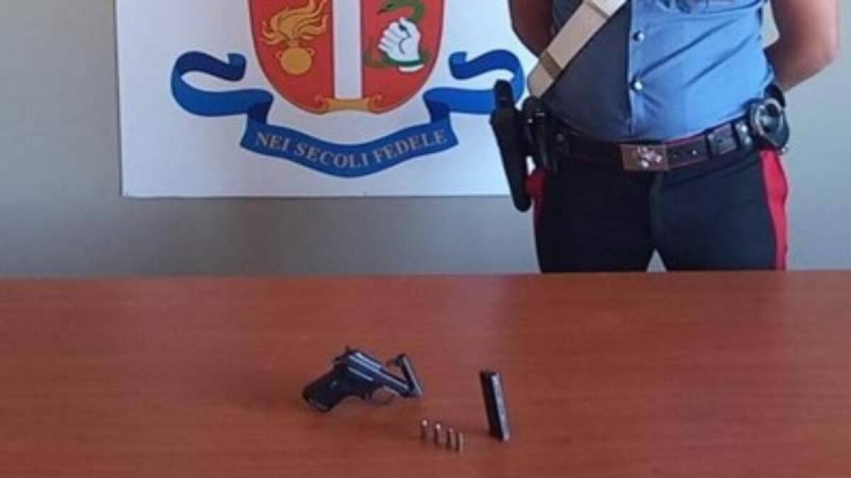ADRANO. ARRESTATO CONSIGLIERE COMUNALE  PER POSSESSO E RICETTAZIONE DI UNA PISTOLA “CLANDESTINA” - 