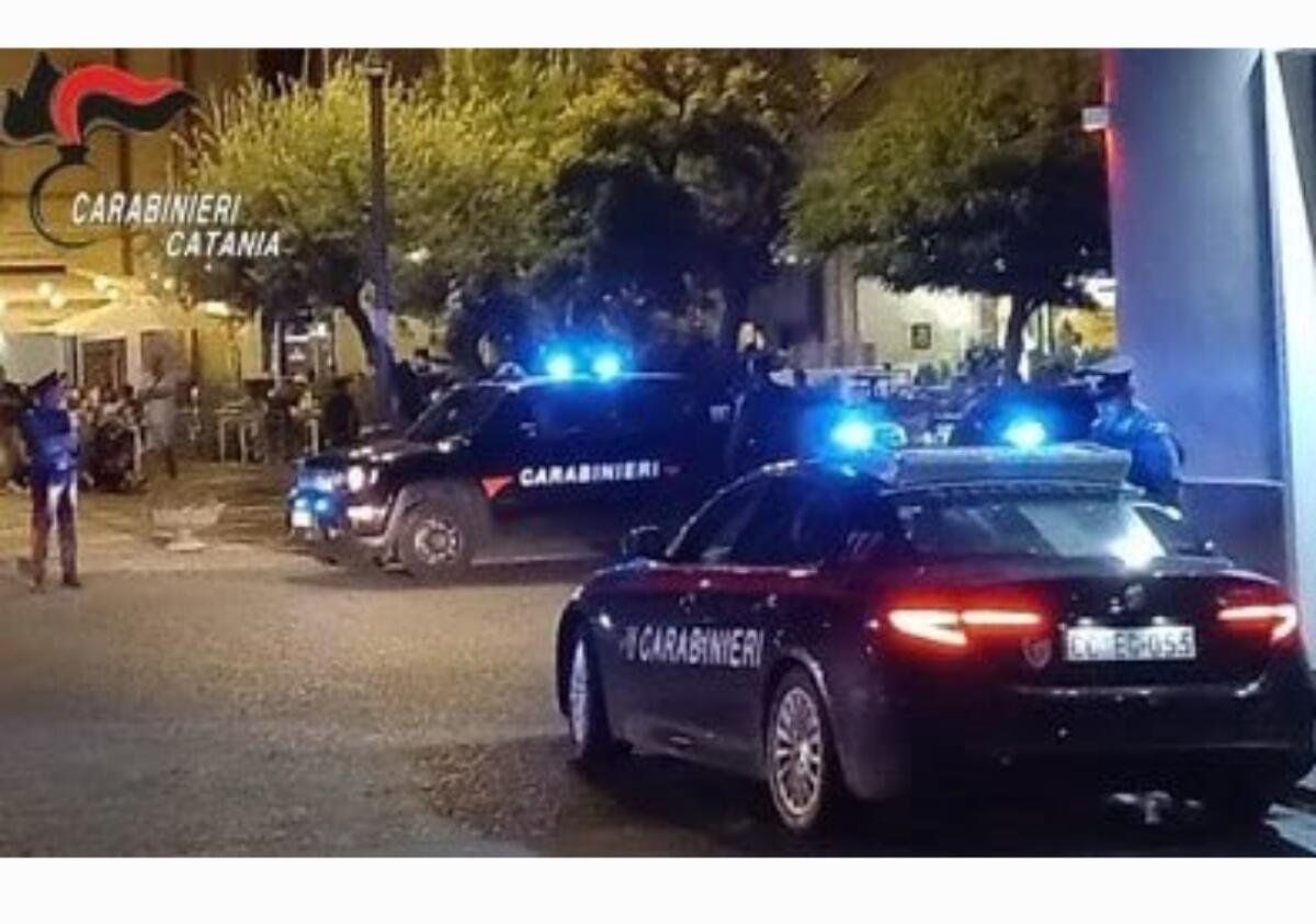 CONTROLLI  DEI CARABINIERI A PATERNÒ E BIANCAVILLA: OLTRE LA METÀ DEI MEZZI FERMATI ERA SENZA ASSICURAZIONE - 