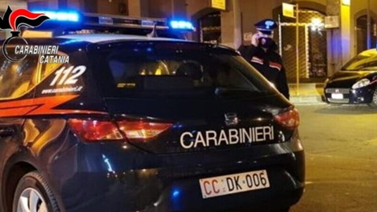 CATANIA. APPROFITTA DELLA CONFUSIONE IN UN NEGOZIO PER "ARRAFFARE" UN PORTAFOGLIO: IN MANETTE UN 67ENNE - 
