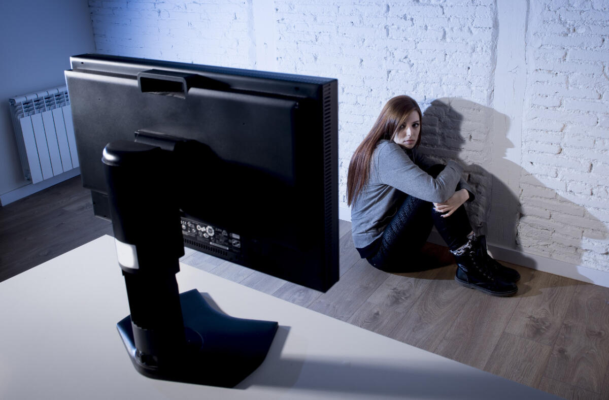 CRESCE IL NUMERO DEI MINORI VITTIME DI “SEXTORTION” IN SICILIA - 