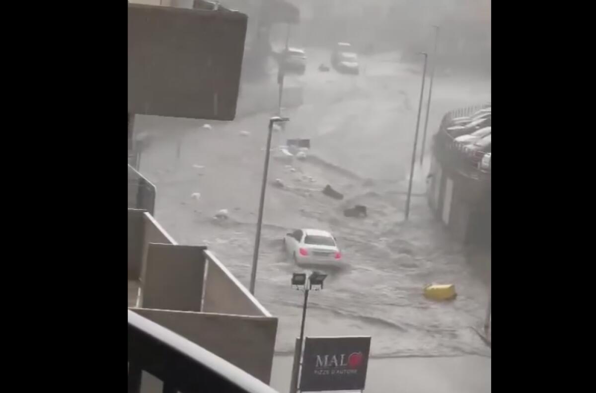 BOMBA D'ACQUA SU CALTANISSETTA E SAN CATALDO, DECINE DI INTERVENTI   PER I VIGILI DEL FUOCO - 