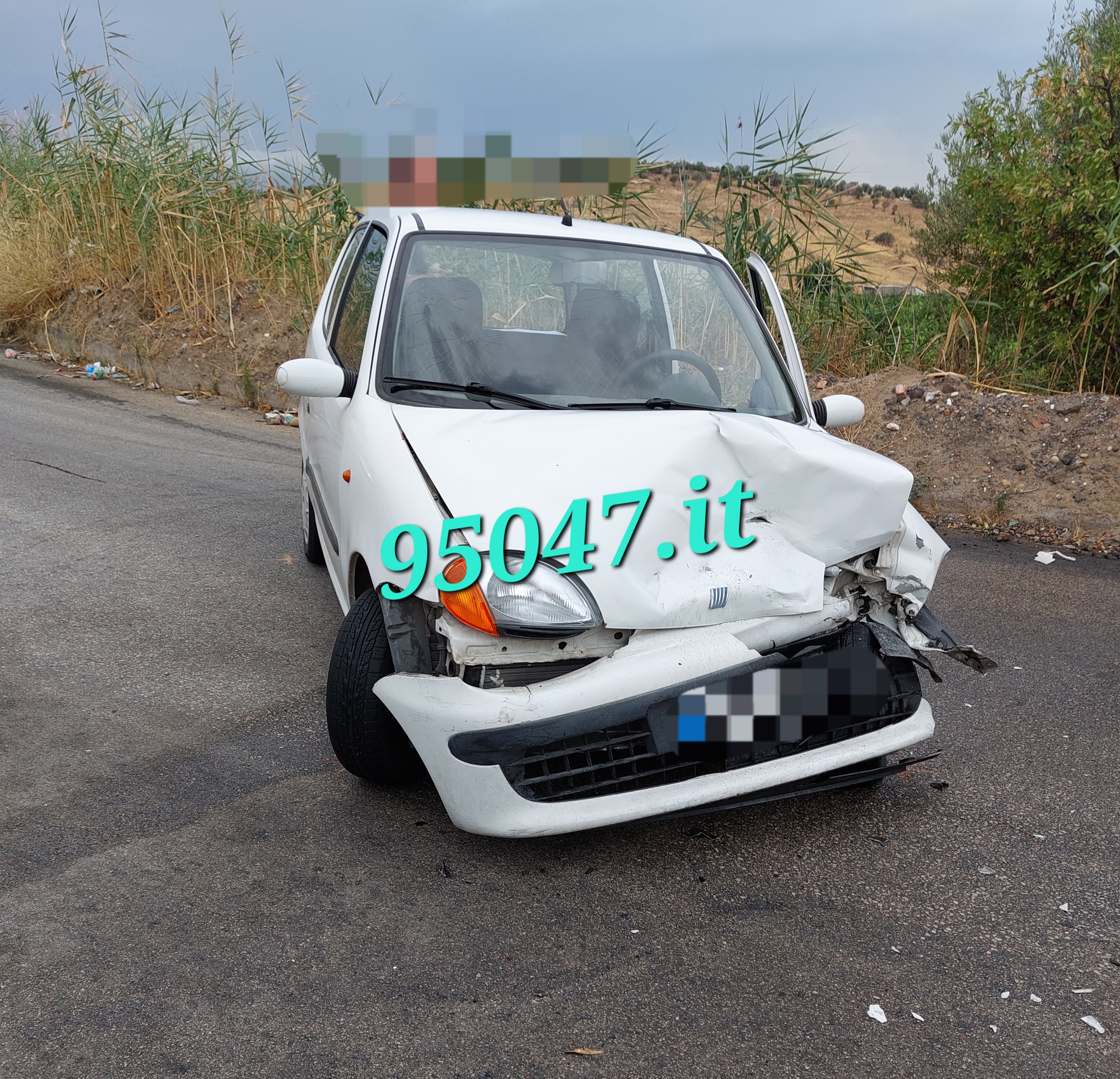 SCONTRO  TRA DUE AUTOVETTURE SULLA SP135 IN TERRITORIO DI BELPASSO IERI POMERIGGIO,  TRE FERITI