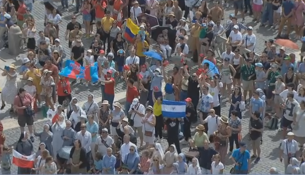 I GIOVANI DELLA PARROCCHIA SAN GIOVANNI BOSCO DAL PAPA