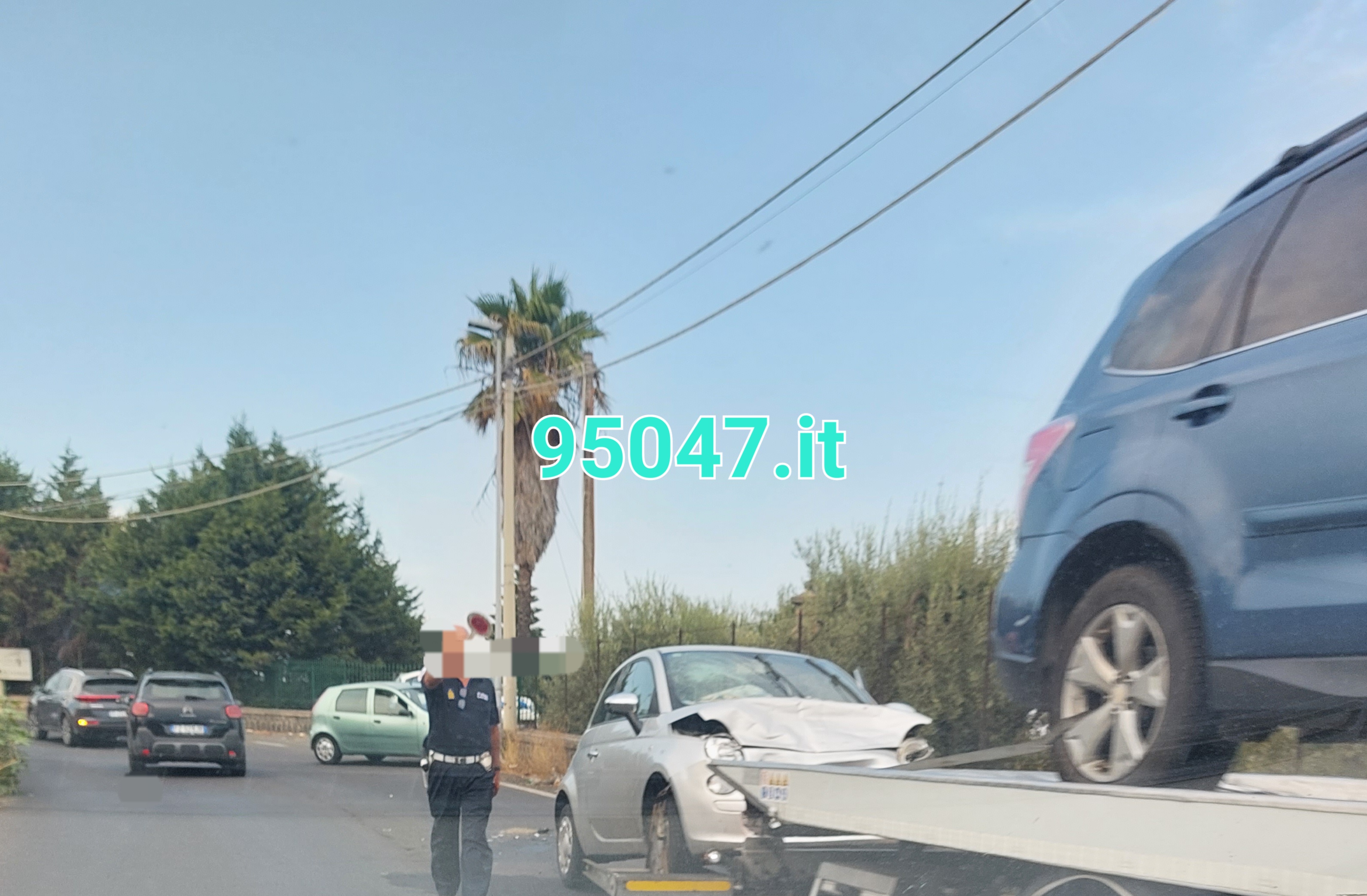 SCONTRO TRA TRE AUTO SULLA SP14 TRA PIANO TAVOLA E BELPASSO