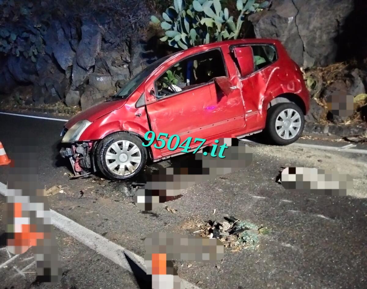 TRAGEDIA NELLA NOTTE AD ACICASTELLO, AUTO FINISCE CONTRO UN MURO: MORTA 27 ENNE - 