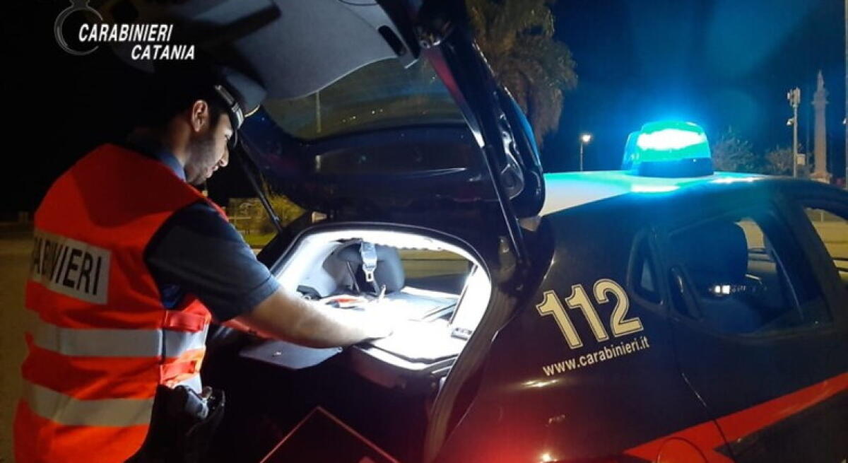 CATANIA. ESCE DI CASA MA È AI DOMICILIARI PER MALTRATTAMENTI IN FAMIGLIA: ARRESTATO - 