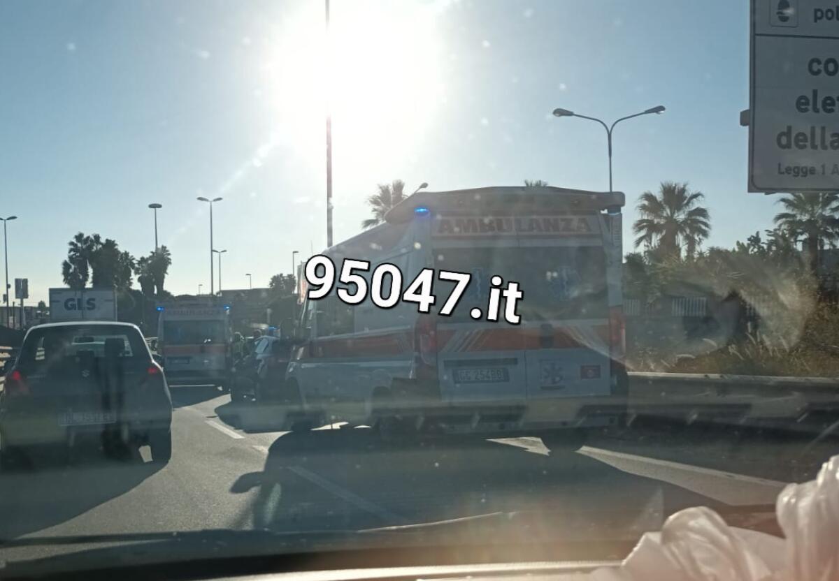 LUNGHE CODE SULLA SS121 IN DIREZIONE CATANIA, LAVORI NEI PRESSI DI VALCORRENTE E INCIDENTE A MISTERBIANCO. - 