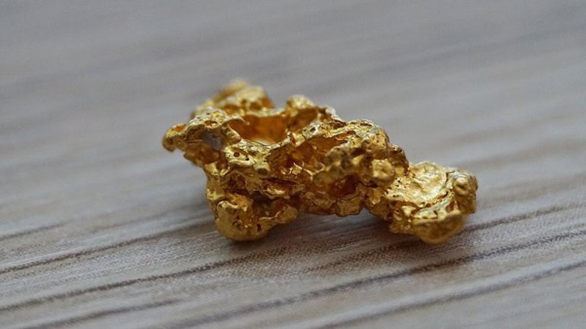 SCIACCA. COMPRA UNA “PEPITA D’ORO” PER 6.700 EURO, MA È SOLO UNA PIETRA: ANZIANO TRUFFATO - 