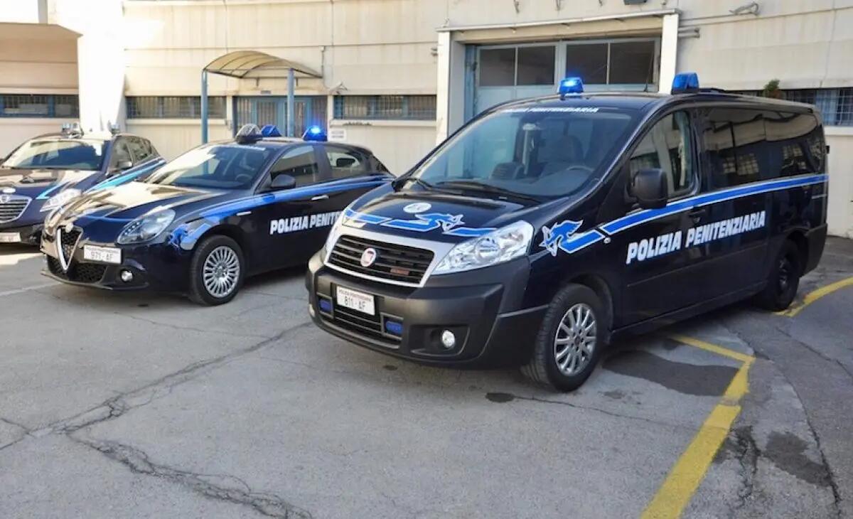 RIVELO BLITZ AD UN BOSS, ARRESTATO AGENTE PENITENZIARIO - 
