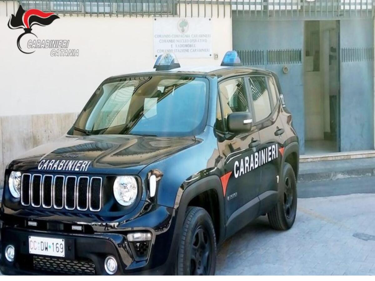 PATERNO'. Minorenne , sfreccia in minimoto contromano e senza casco per le vie cittadine. Denunciati i genitori - 