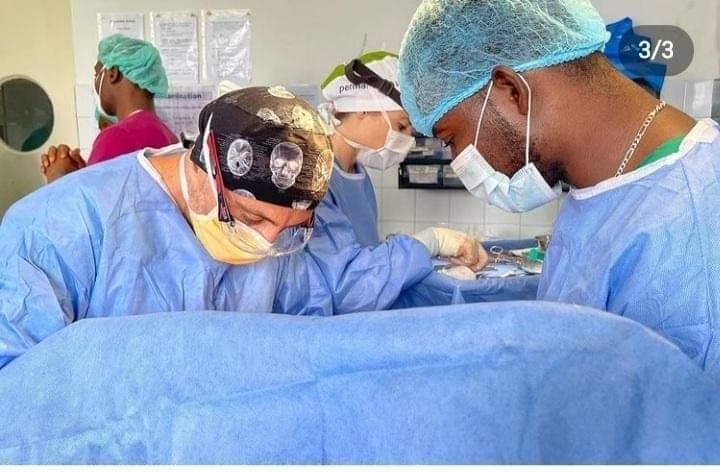 IL DOTTOR STRANO, ORIGINARIO DI PATERNO', IN MISSIONE UMANITARIA