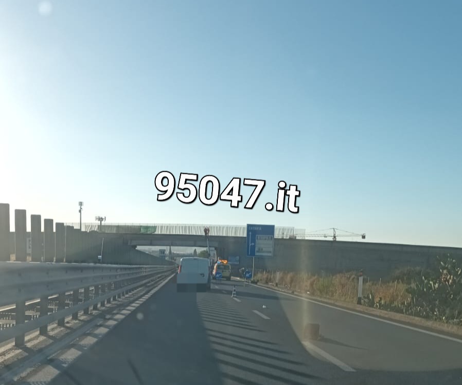 LUNGHE CODE SULLA SS121 IN DIREZIONE CATANIA, LAVORI NEI PRESSI DI VALCORRENTE E INCIDENTE A MISTERBIANCO.