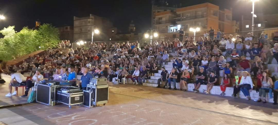 PATERNO': MANIFESTAZIONI ESTIVE    RESOCONTO DELL'ASSESSORE COMIS