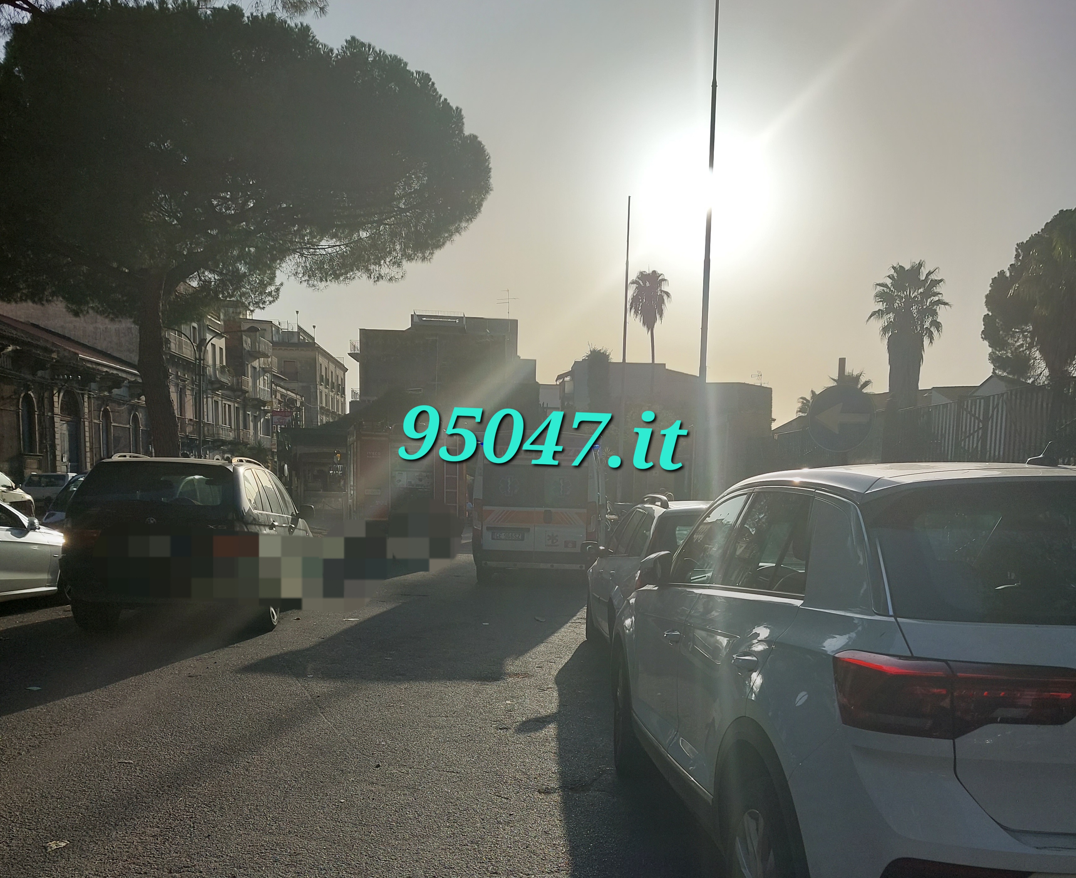 PATERNÒ: UOMO SI BUTTA ADDOSSO DELLA BENZINA E LA BEVE