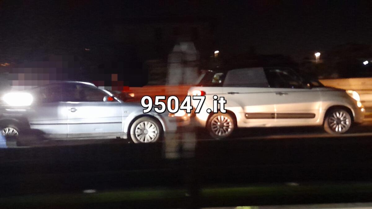 TAMPONAMENTO SULLA SS121 NEI PRESSI DI PALAZZOLO, SOCCORSI SUL POSTO - 