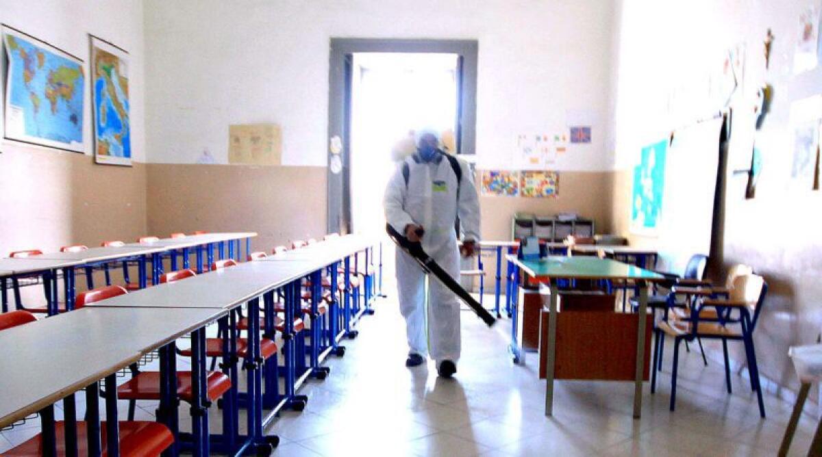 PATERNO': CHIUSE SCUOLE STATALI PRIMARIA E SECONDARIA DI PRIMO GRADO, DELL’INFANZIA, DI PERTINENZA COMUNALE, PER DISINFESTAZIONE LOCALI. - 