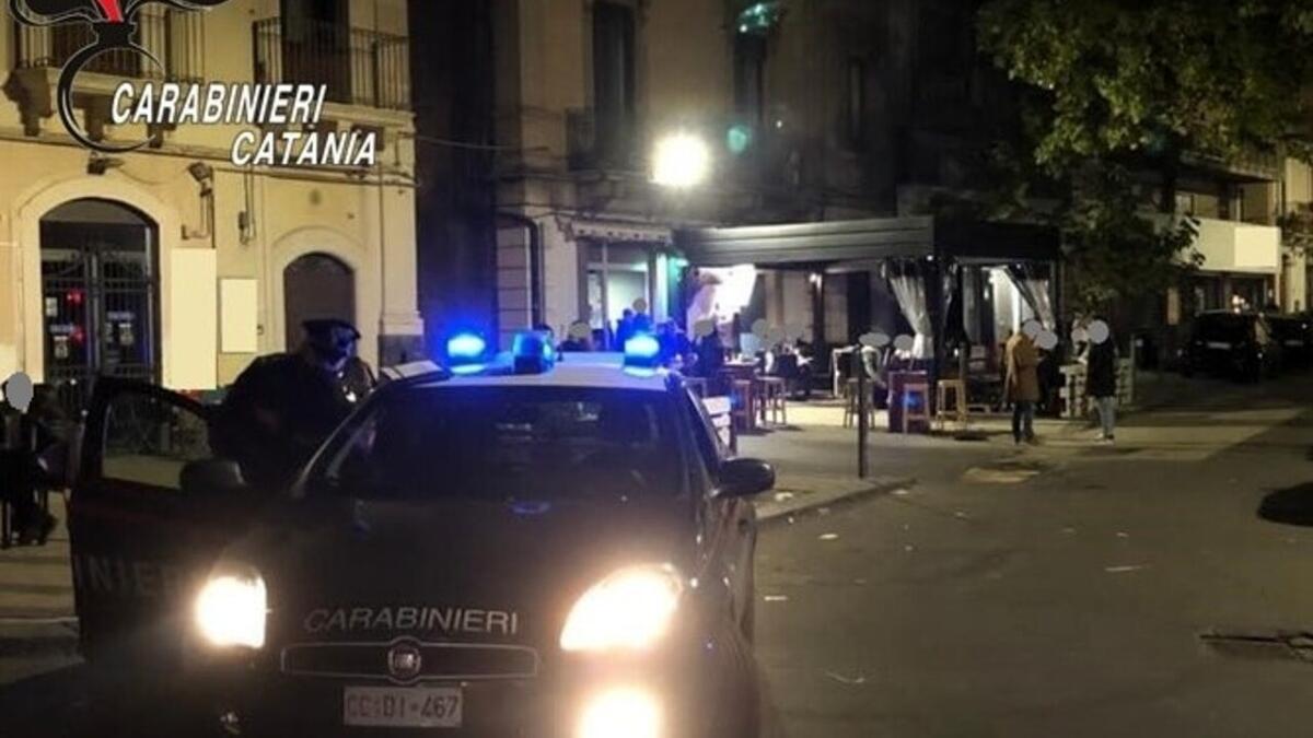 PATERNO': CONTROLLI TRA LE VIE DELLA MOVIDA DI PATERNÒ, SEGNALATI 9 GIOVANI PER DETENZIONE DI DROGA - 